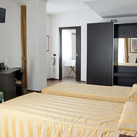 Leon Bianco Отель 3*