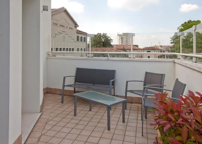 Hotel Leon Bianco 3*