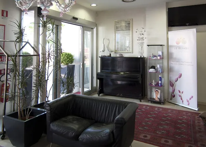 Отель Leon Bianco