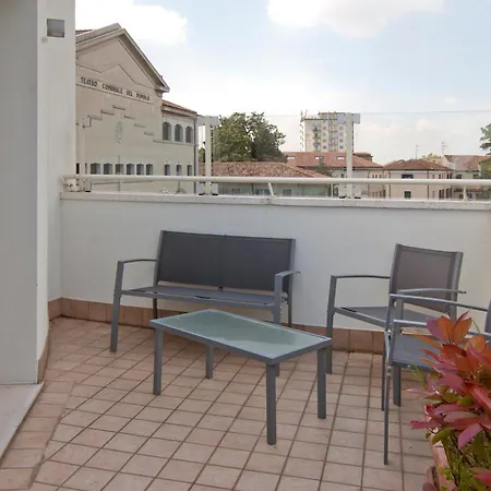 Hotel Leon Bianco 3*