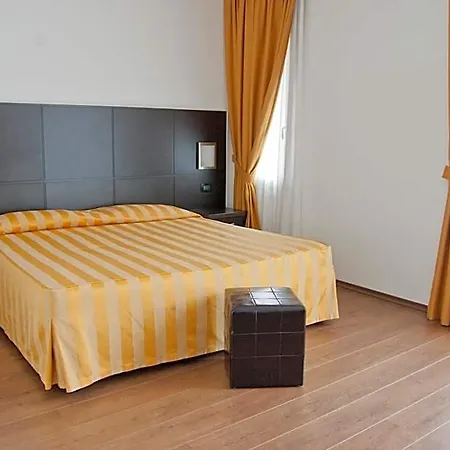 Leon Bianco Hotel 3*