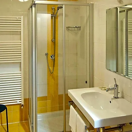 Otel Leon Bianco