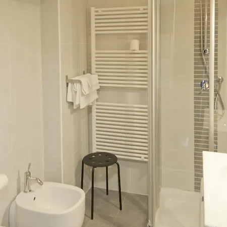 Leon Bianco Otel Adria