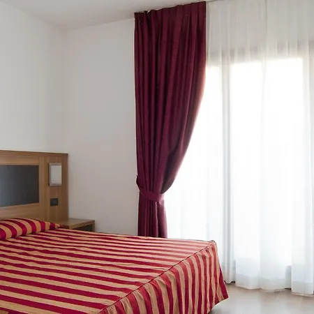 Hotel Leon Bianco 3*