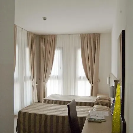 Leon Bianco Hotel 3*